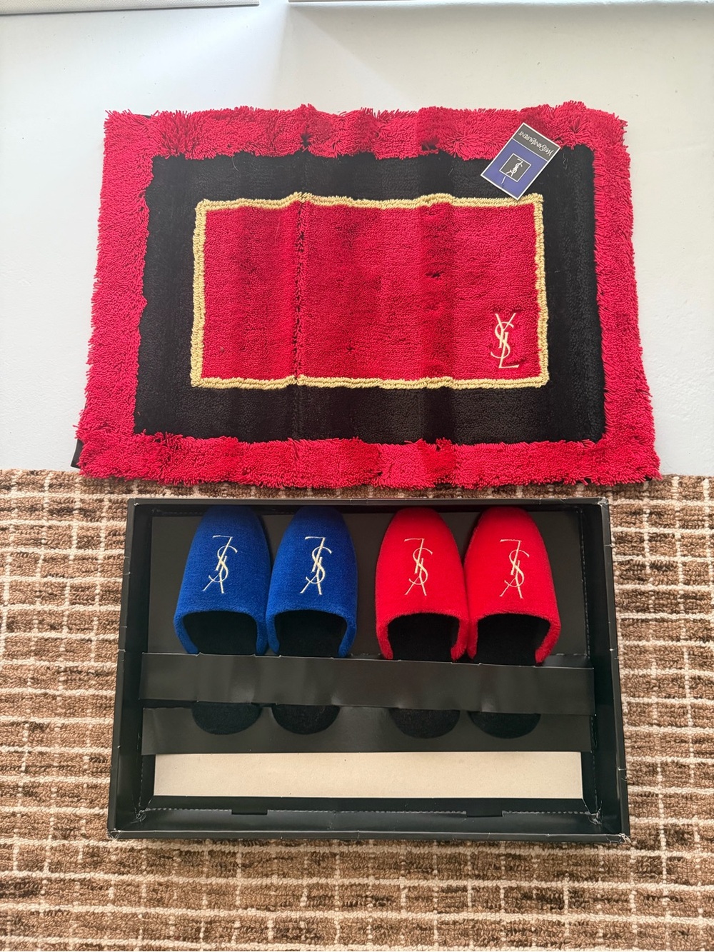 AUTH Yves Saint Laurent Plush Slip-On Slippers - Red & Blue with small rug.